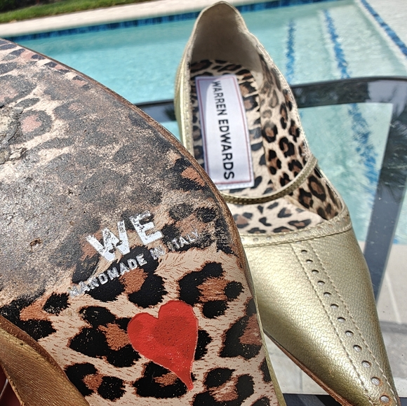 Warren Edwards Metallic Gold Pointed Toe Pumps - Picture 2 of 3